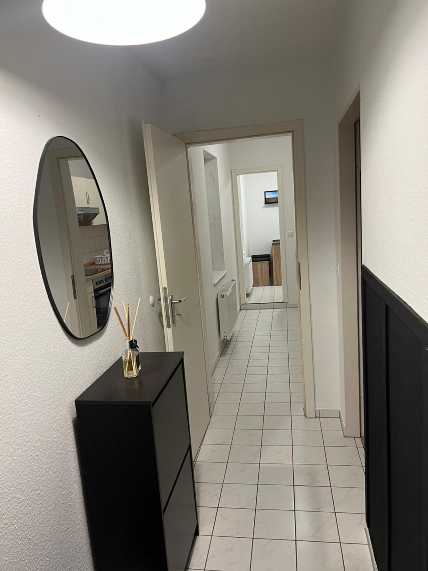 Schoene 2 In Apartment Lubeck