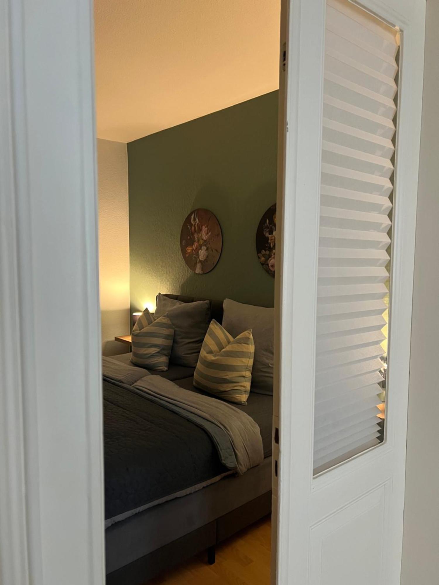 Schoene 2 In Apartment Lubeck